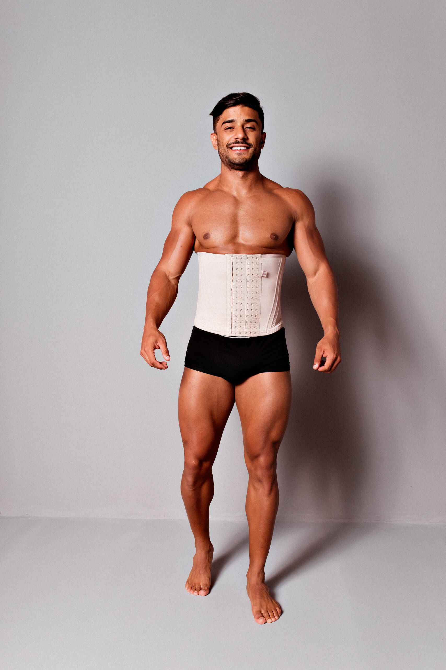 Faixa Abdominal Masculina – Nude